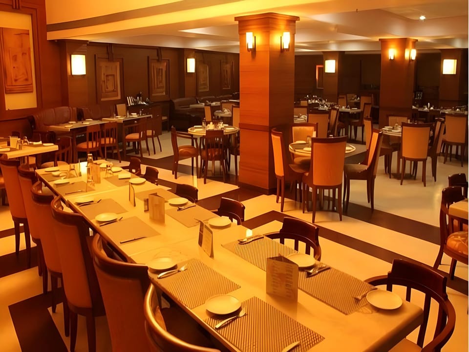 Hotel East Park Hotel in India