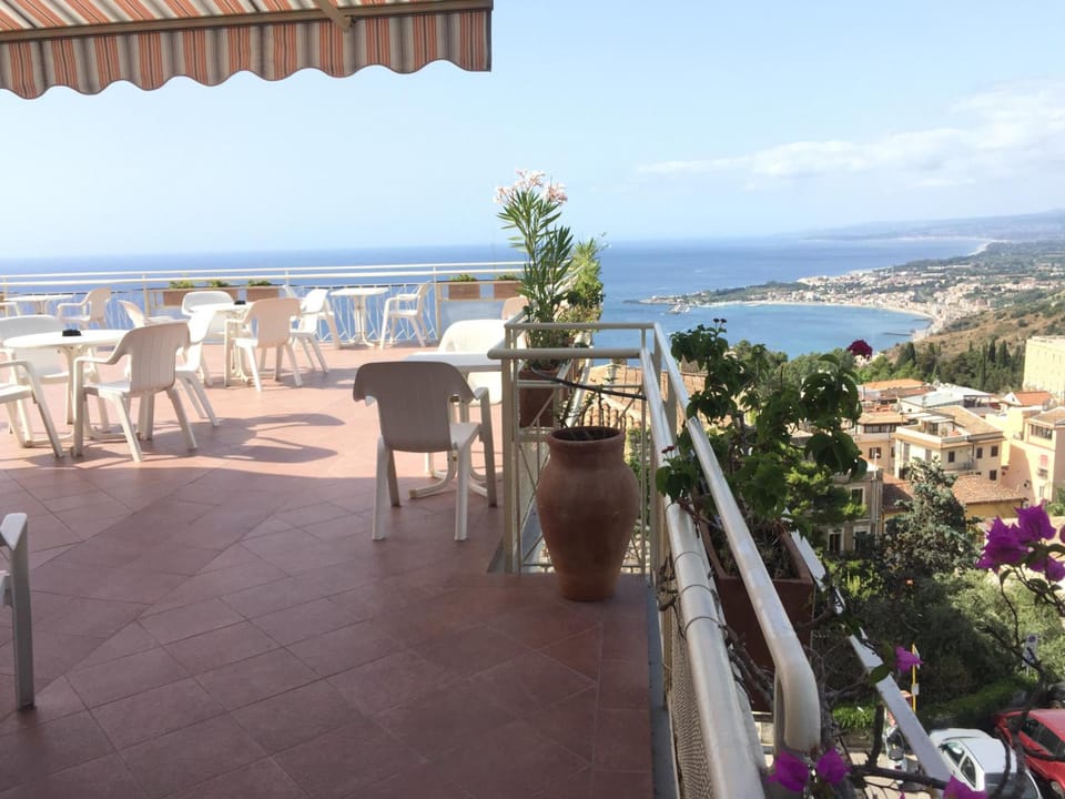 Hotel Mediterranee Hotel in Taormina