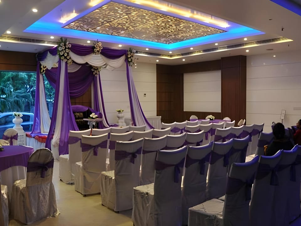 Silvete Hotel Hotel in Lucknow