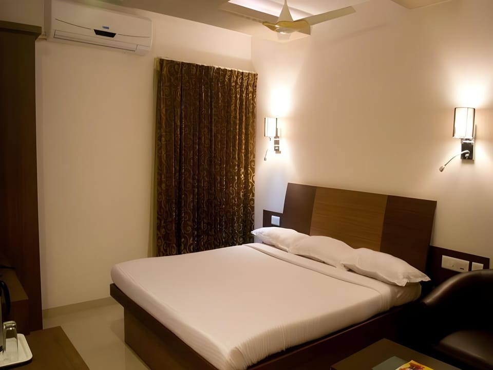 Hotel Maniam Classic - West Wing Hotel in Tamil Nadu