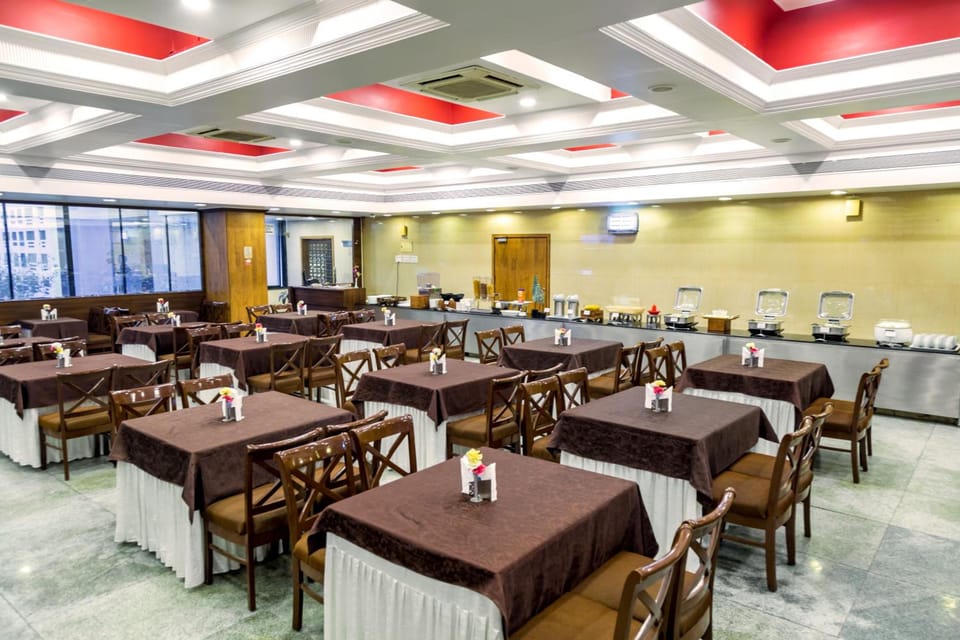 Hotel Tip Top Plaza Hotel in Thane