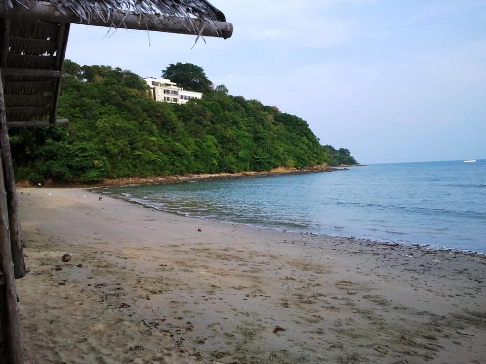 Summer Breeze Inn Inn in Chalong