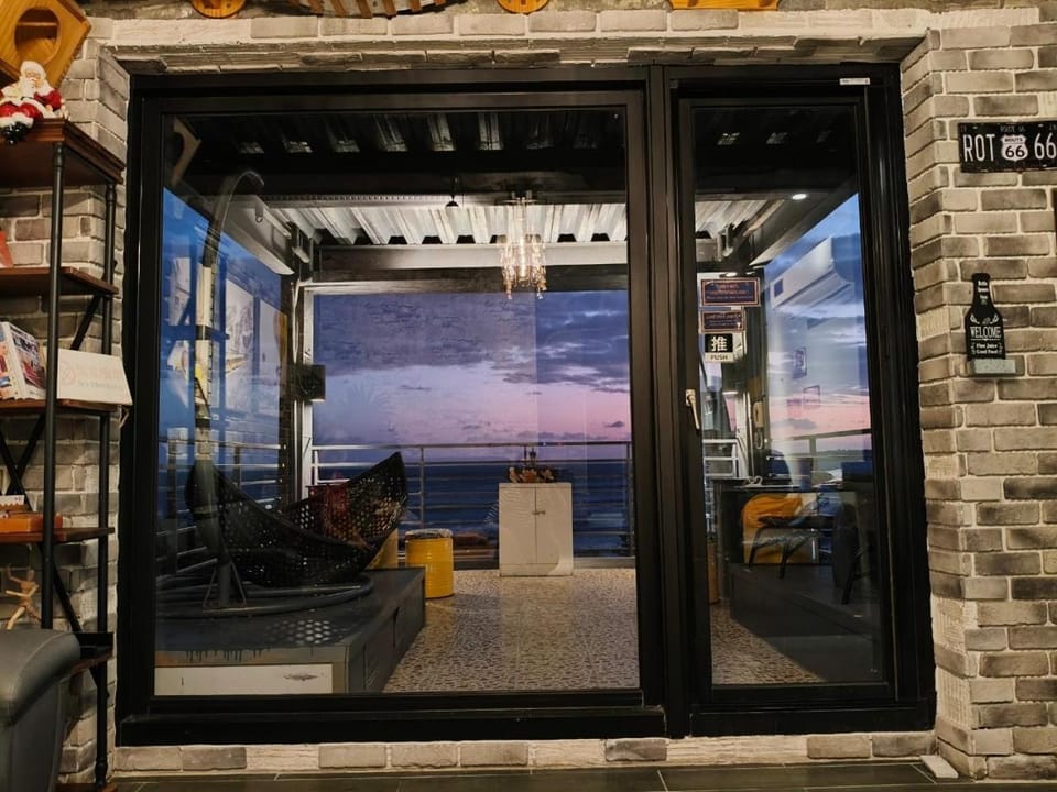 The First Nanwan Hostel in Hengchun Township