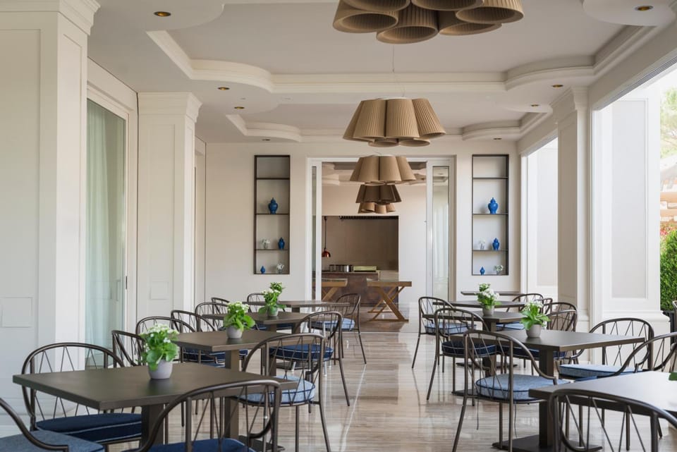 Bar/lounge