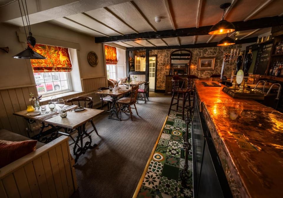 Queen's Head Askham Inn in England