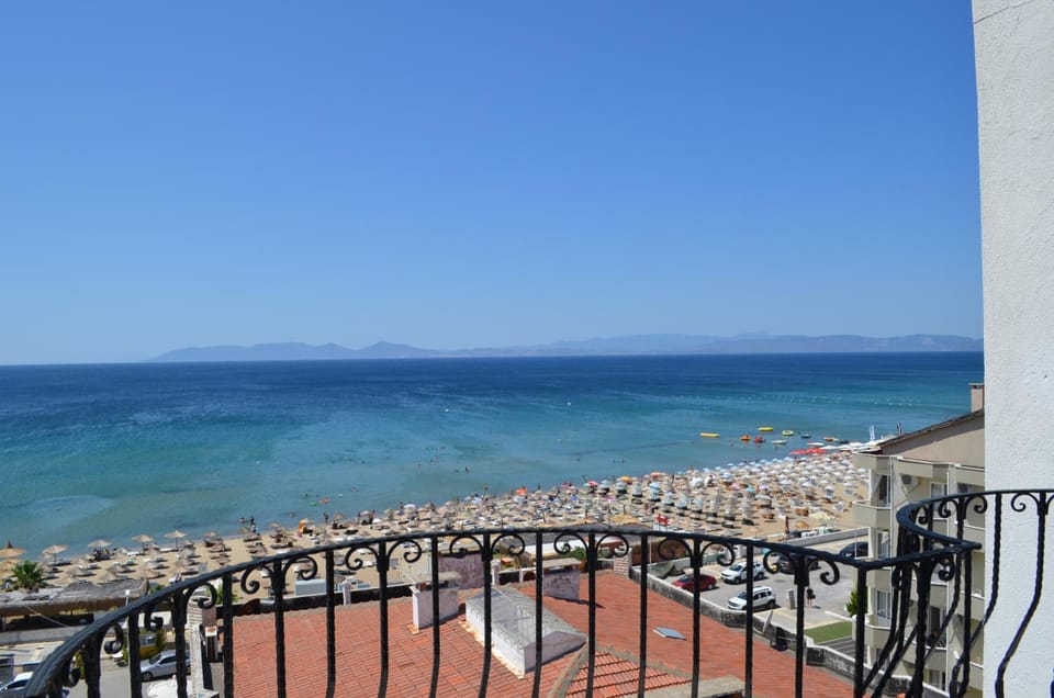 Grand Milano Hotel Hotel in İzmir Province