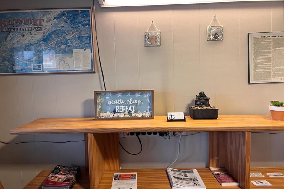 Anchor Bay Inn by Winchester Bay Hotel in Oregon