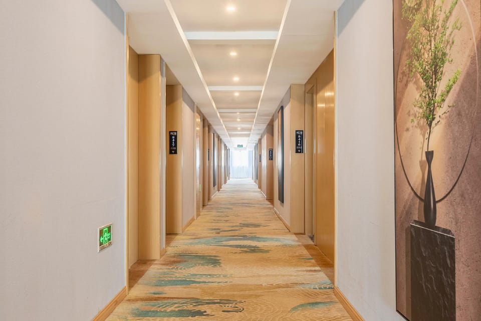 Qingteng Yisu Hotel (Chunxiao Avenue Yangsha Mountain Seaside Park Store) Hotel in Zhejiang