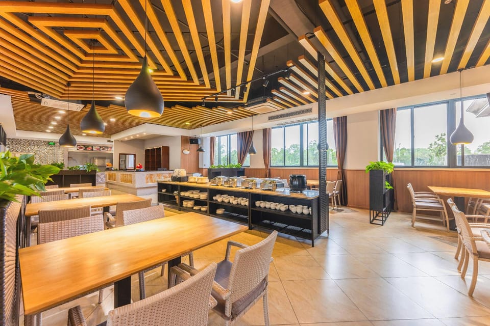 Qingteng Yisu Hotel (Chunxiao Avenue Yangsha Mountain Seaside Park Store) Hotel in Zhejiang