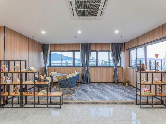 Yitong Hotel (Fenghua Binhai Community Store) Hotel in Zhejiang