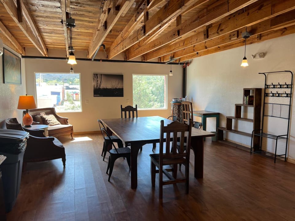Shared lounge/TV area