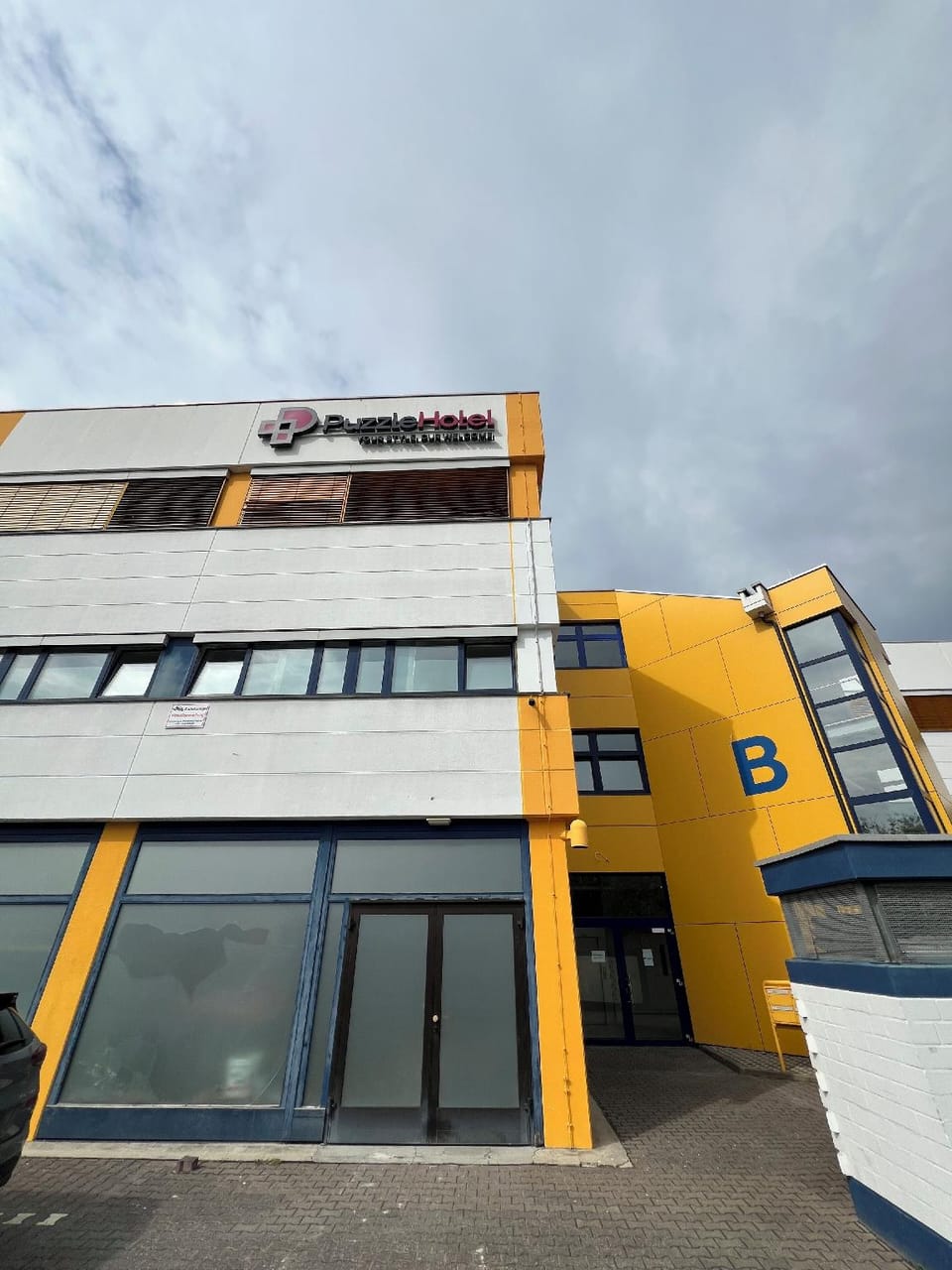 Puzzle Hotel Airport Frankfurt Hotel in Mainz-Bingen