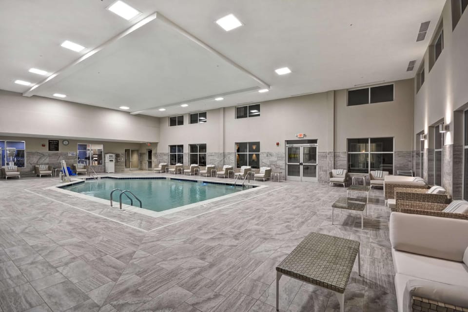 Homewood Suites by Hilton Warren Detroit Hotel in Warren