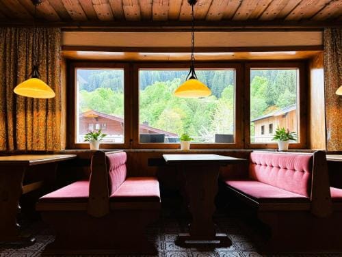 Pension Auwirt Saalbach Hotel in Salzburgerland