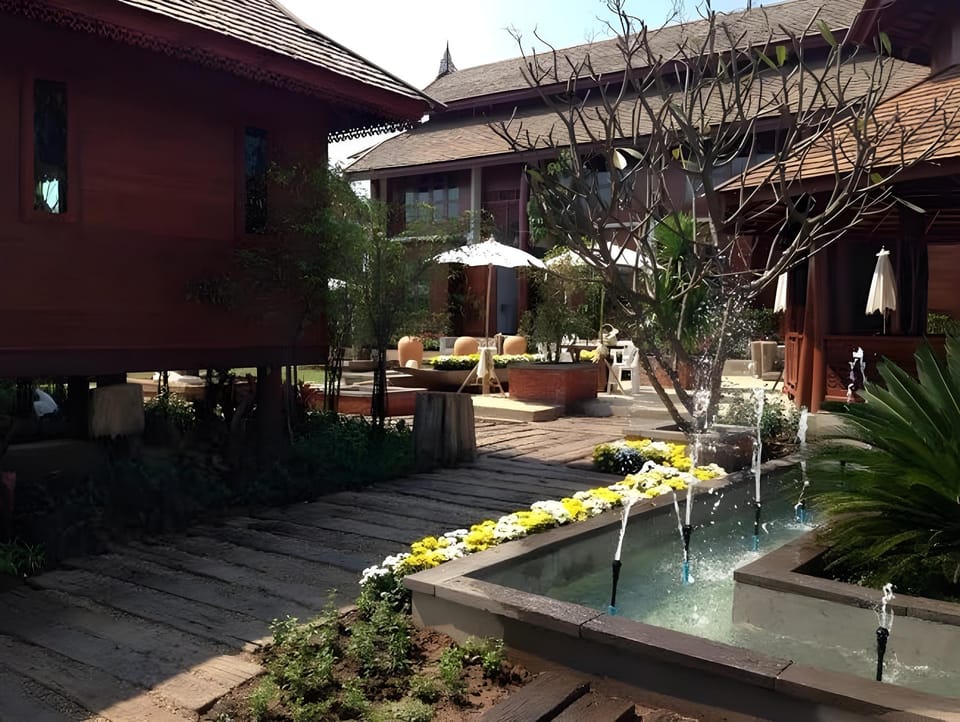 Huan Aumpron Resort Resort in Laos