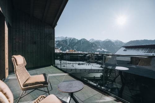 Bacher Living - Chalets & Apartments Hotel in Serfaus