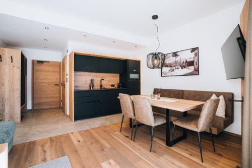 Bacher Living - Chalets & Apartments Hotel in Serfaus