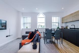 Bolton: Stunning 2-Bedroom Apartment Hotel in England