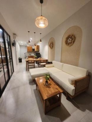 The Canggu Dome 3 - Rooftop Villa Hotel in North Kuta