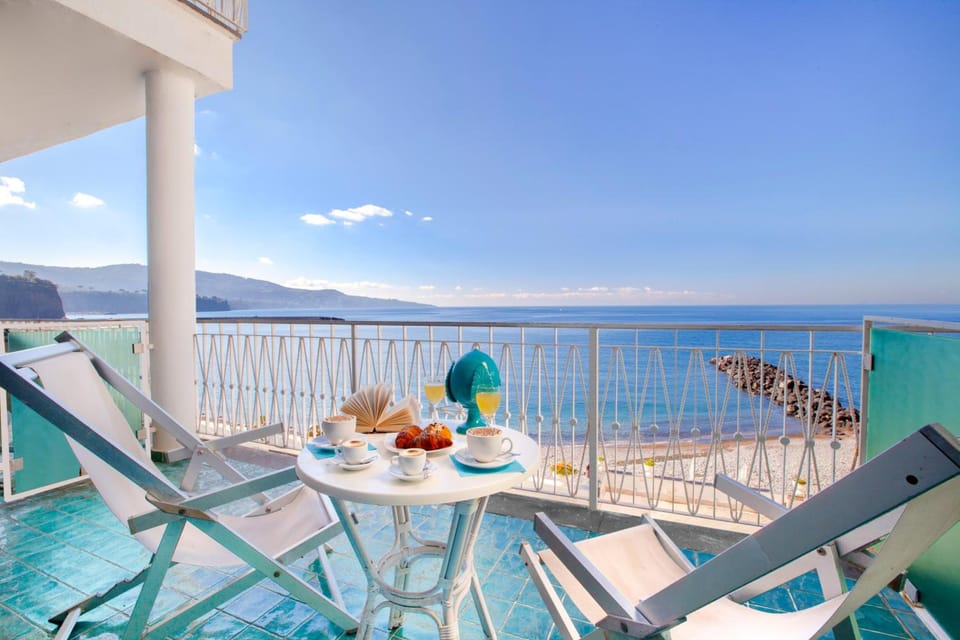 Alimuri Bay Resort Hotel in Campania