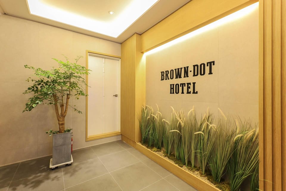 Brown Dot Gwangju Yongbong Branch Motel in South Korea