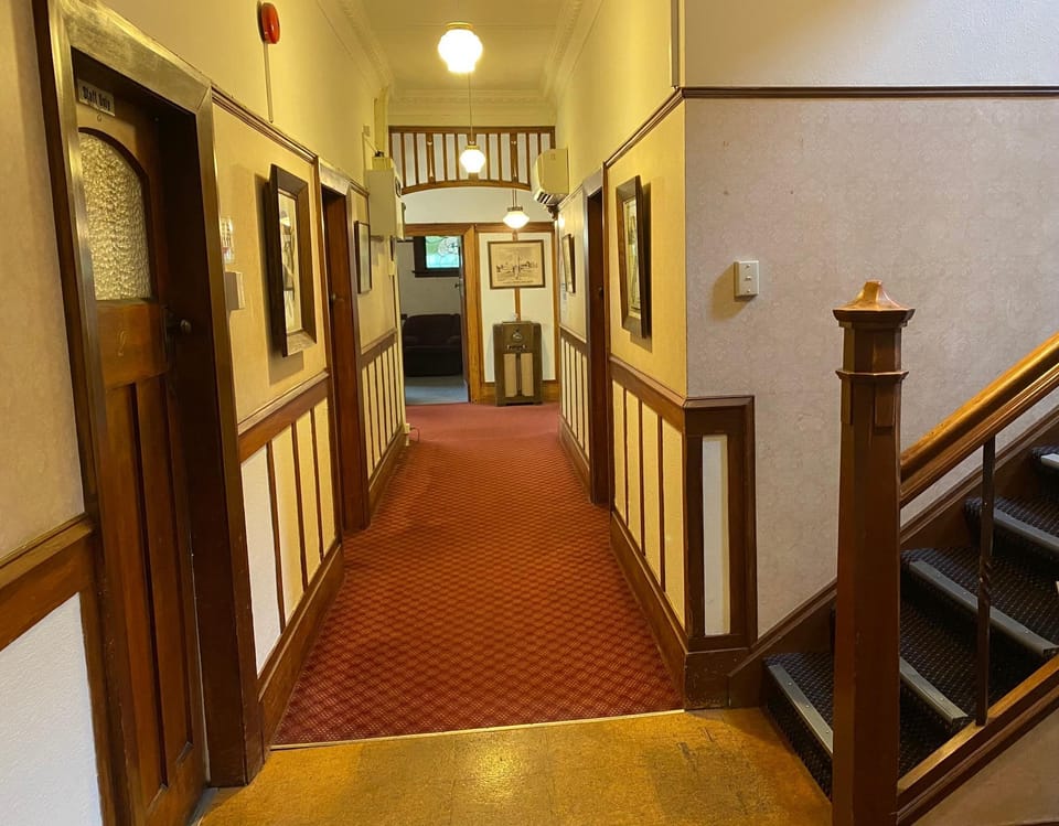 Manor House Accommodation Hostel in Dunedin