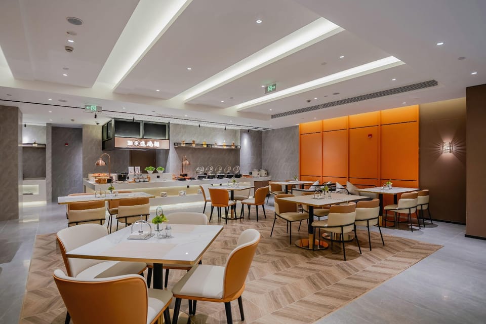 Home Inn Plus Shanghai Songjiang Xinqiao Hotel in Shanghai