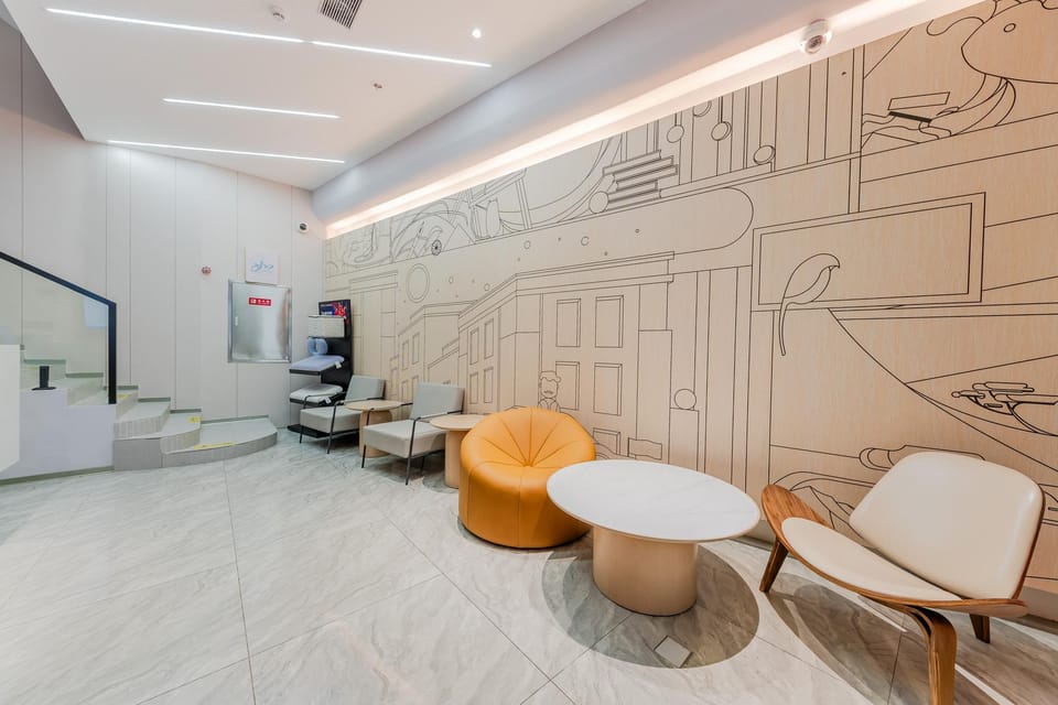 Home Inn Neo Shanghai Huaihai Road Wukang Building Hotel in Shanghai