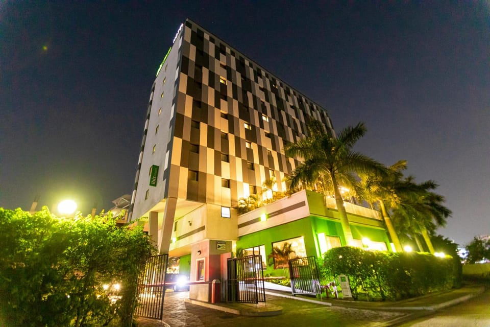Ibis Styles Accra Airport Hotel in Accra