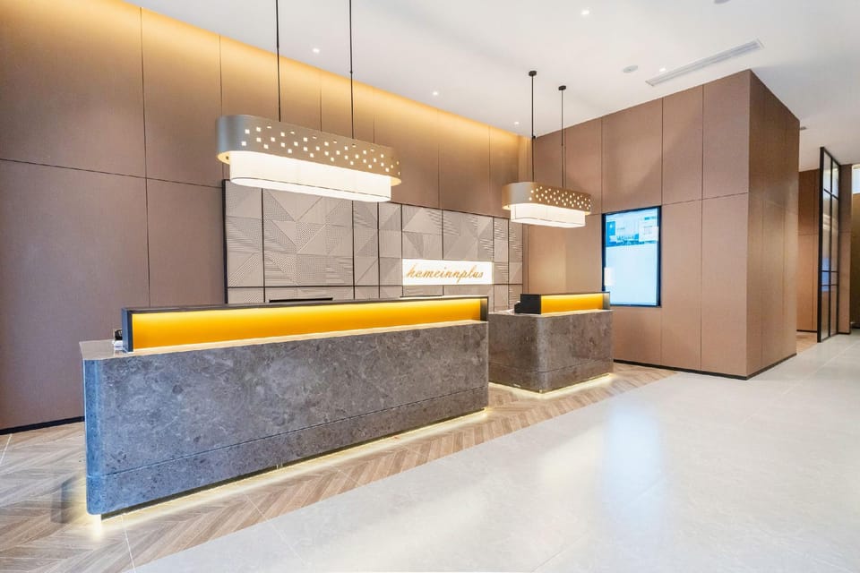 Home Inn Plus Shanghai the Bund Sichuan North Road Metro Station Hotel in Shanghai