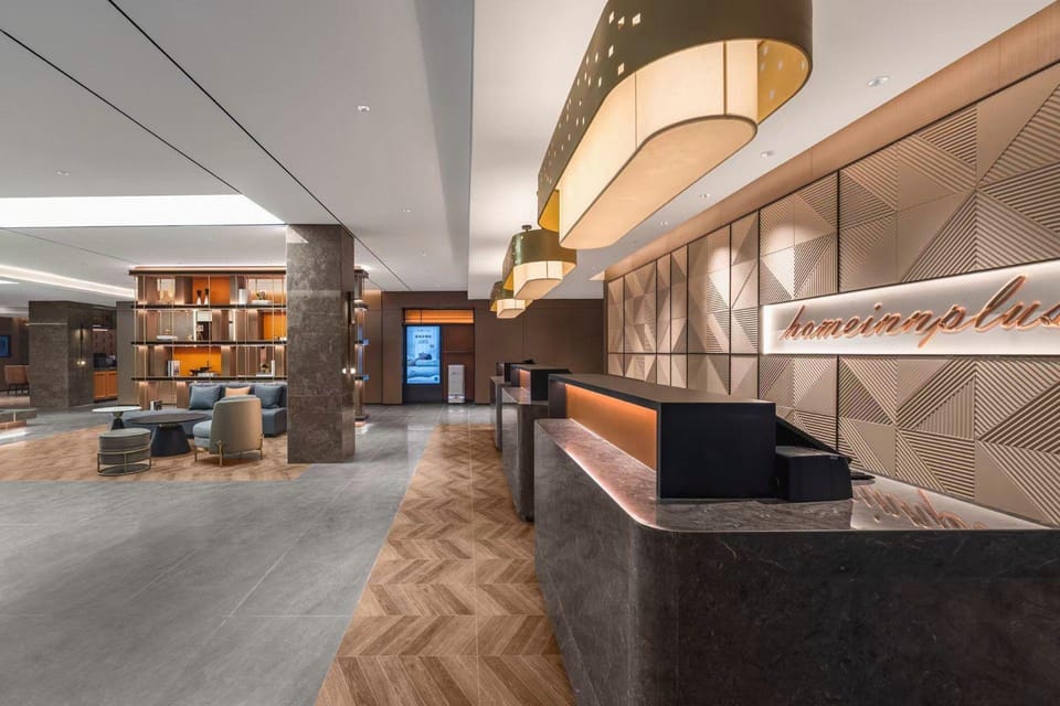 Home Inn Plus Shanghai Hongqiao Airport National Exhibition Center Hotel in Shanghai