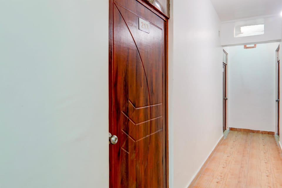 Hotel O Aastha Inn Hotel in Lucknow