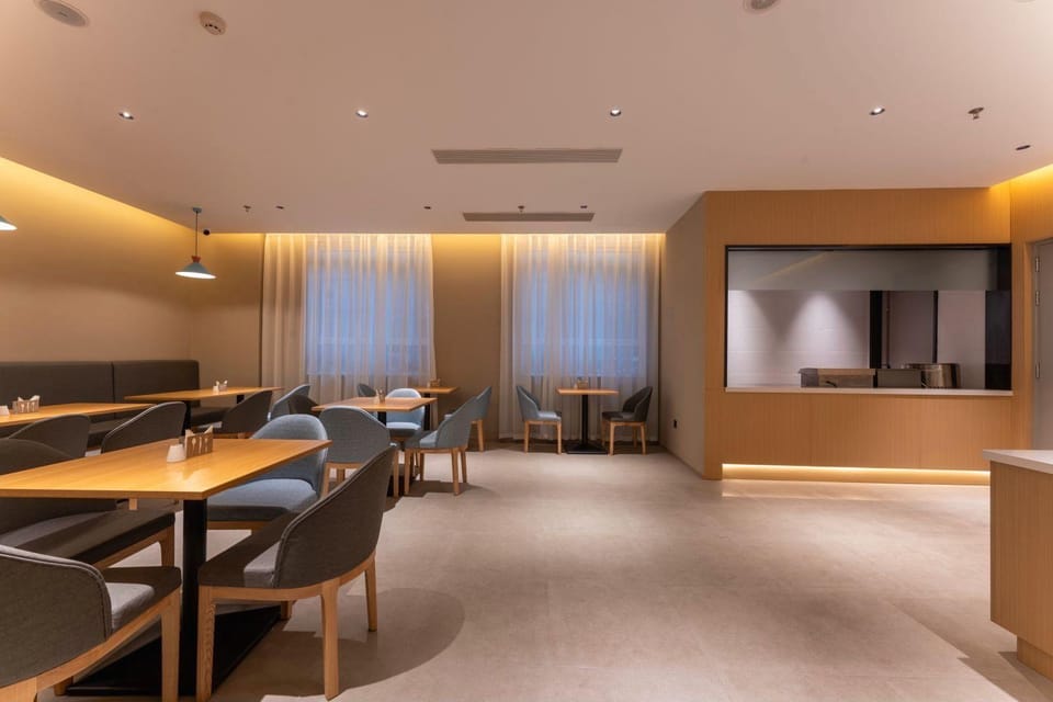 Home Inn Neo Xi'an Xibu Avenue Guoduxi Metro Station Hotel in Xian