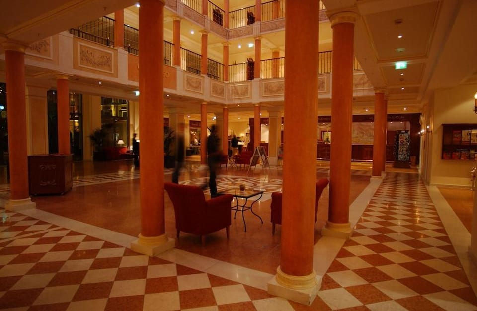 Europa-Park Erlebnis-Resort, Hotel Colosseo Hotel in Rust