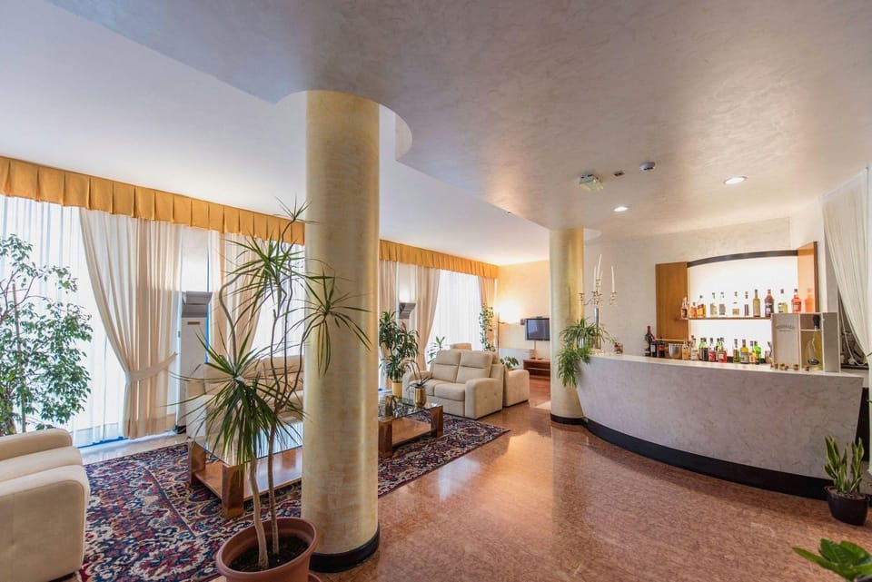 Hotel Krystal Hotel in Lake Garda