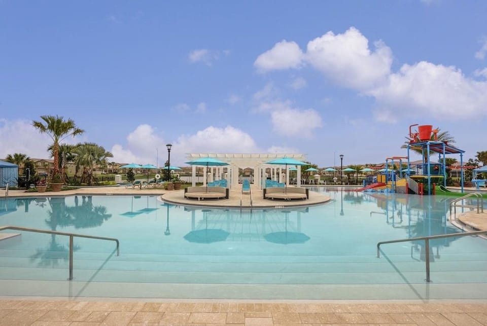 8897 Qin Loop Hotel in Osceola County