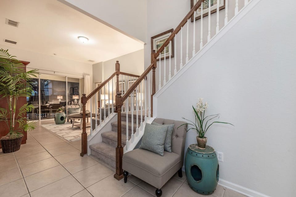 Spacious Home W/private Pool/spa & Free Waterpark! Hotel in Windsor Hills