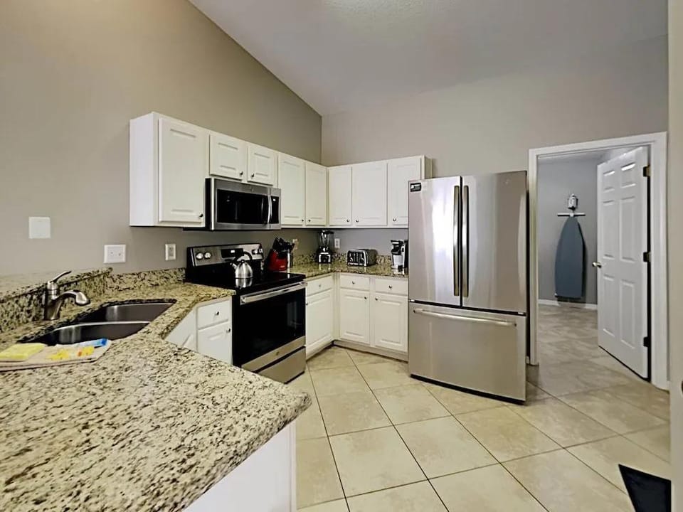 A Coastal Cottage Hotel in Miramar Beach
