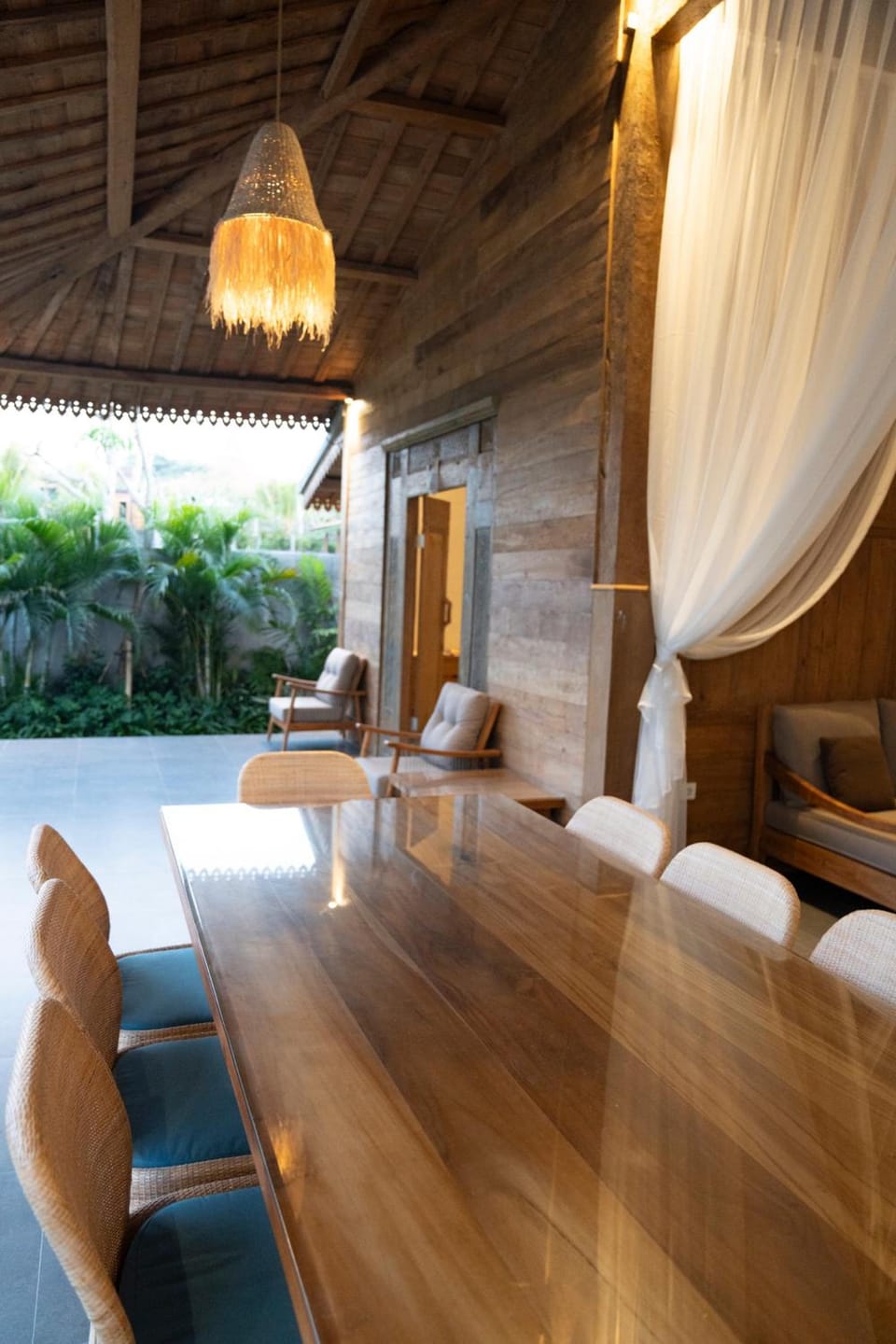 Seseh Beach Retreat Villas Hotel in Mengwi