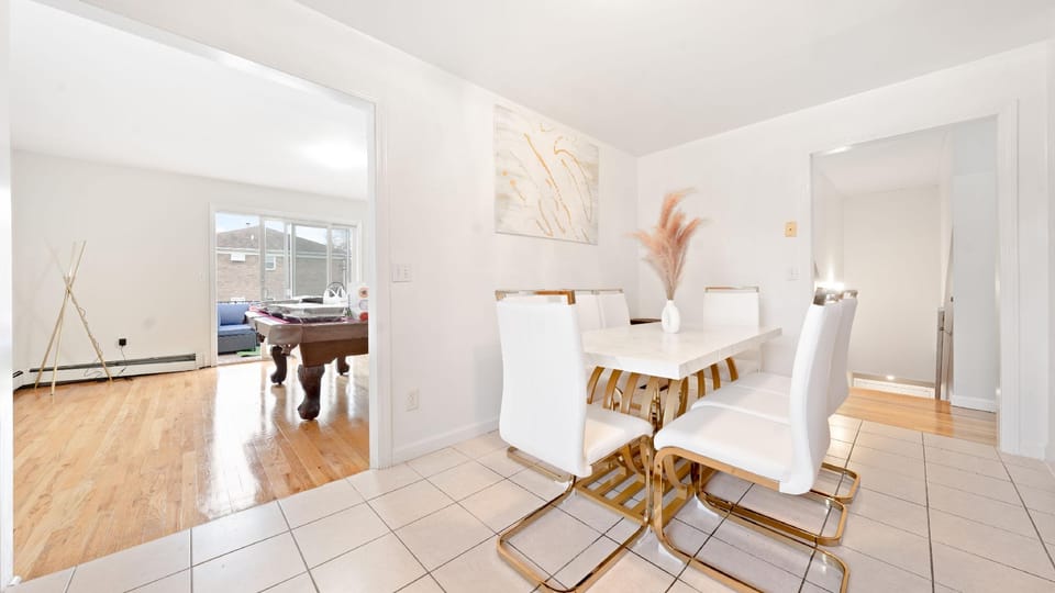 Modern Luxury Home w GameRoom & Parking Hotel in Yonkers