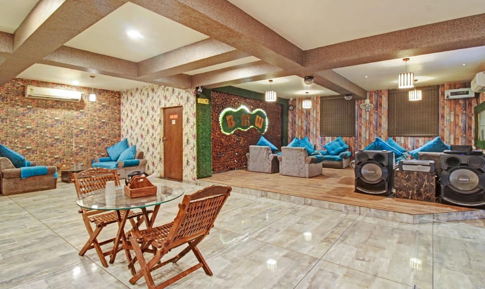 Treebo The Boss Hotel in Maharashtra