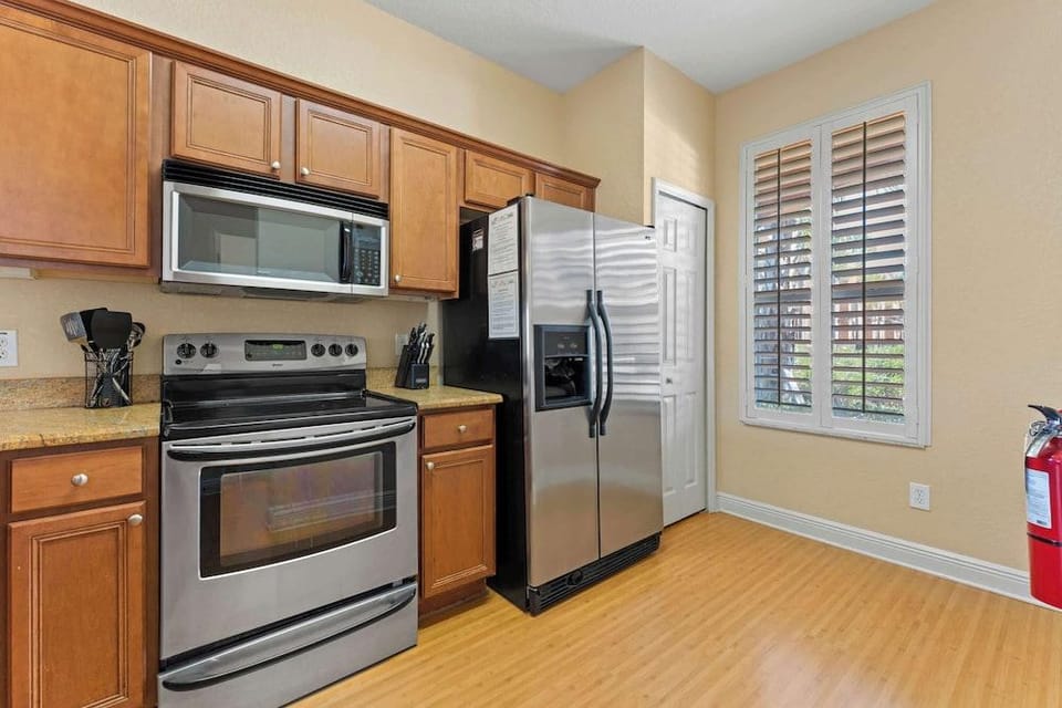 4 BDR in Regal Palms Resort! Hotel in Four Corners