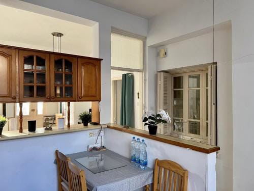 OLD Hostel Hostel in Limassol City