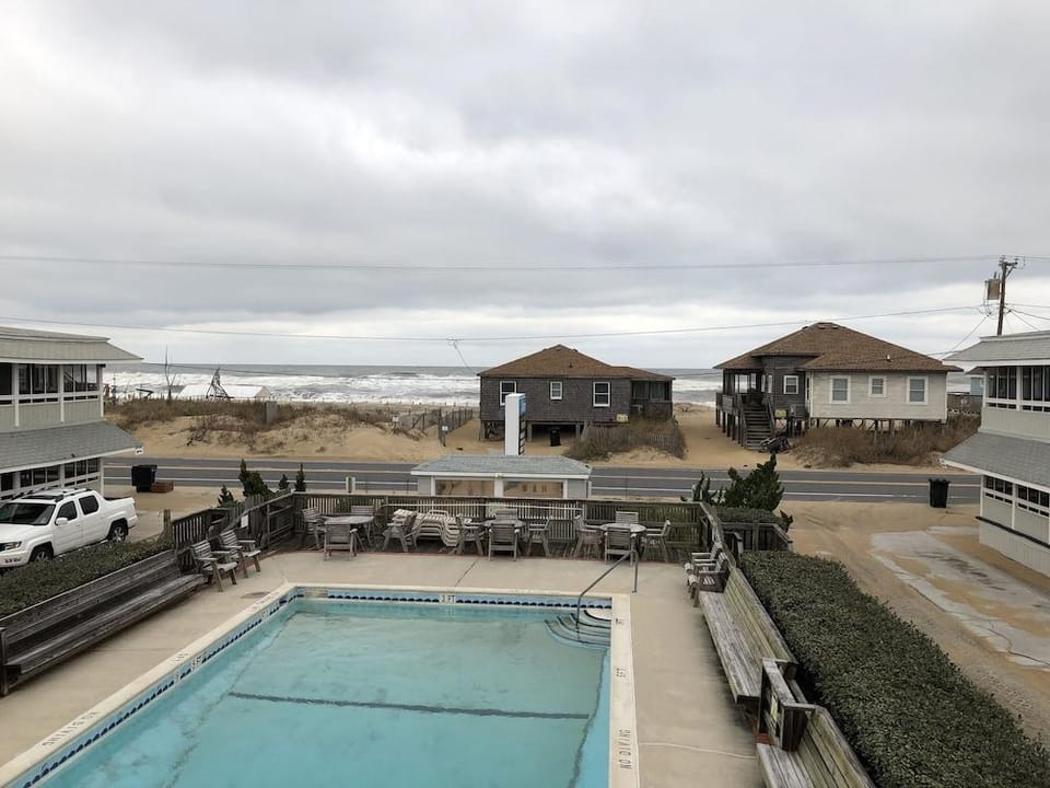 Saltaire Cottages Hotel in Kitty Hawk
