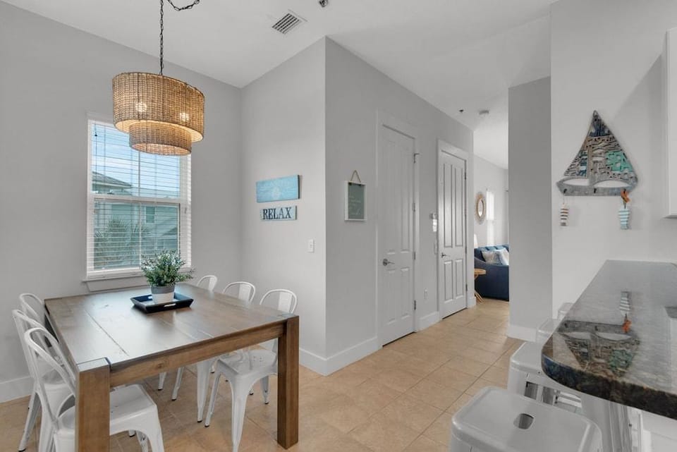 Emerald Coast Cabana Hotel in Sunnyside