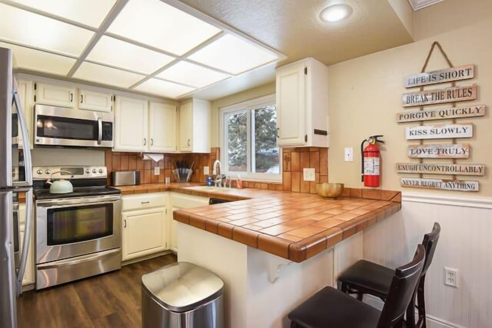 Donner Lake Delight Hotel in Truckee