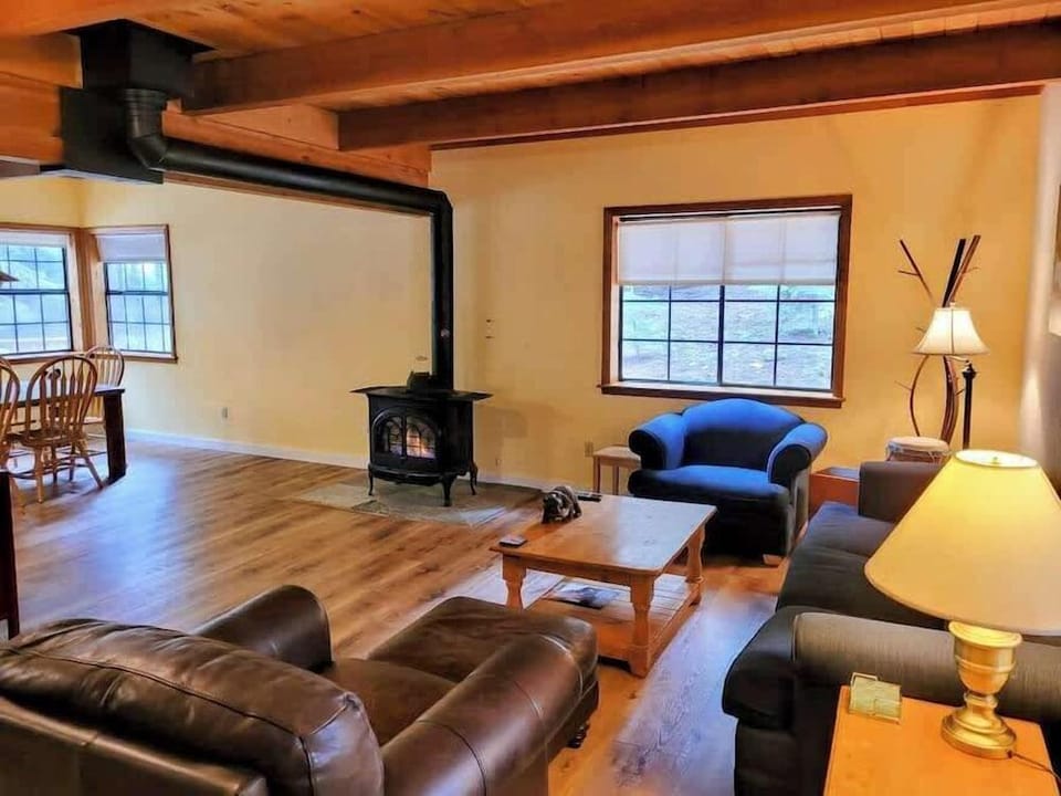 Relax Inn Close to Attractions Galore! Hotel in Truckee