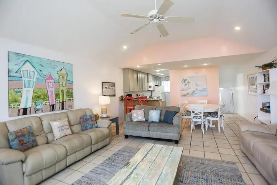 2-The-Beach Hotel in Florida