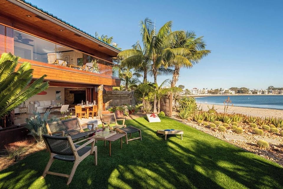 Endless Summer by Avantstay Serene Beachfront Escape w/ Sunset Views! Hotel in Mission Beach