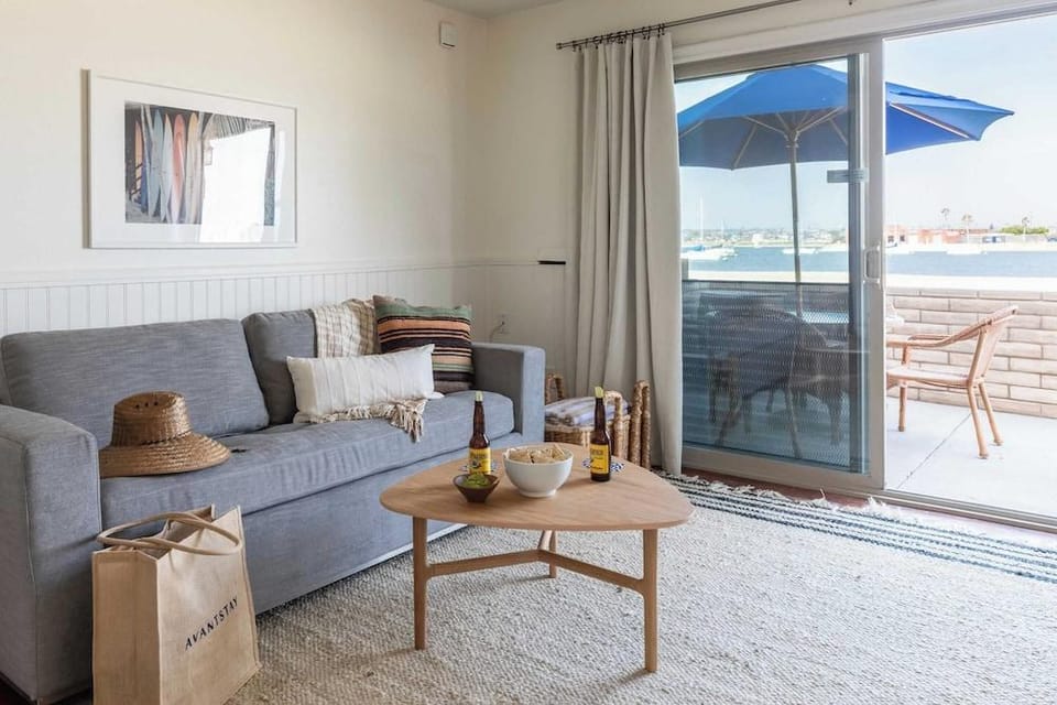 Bay View II by Avantstay Ocean View Mission Beach Home on the Sand! Hotel in Mission Beach